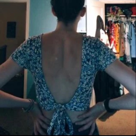 Boho Tie Backless Ditsy Floral Top - Picture 7 of 16